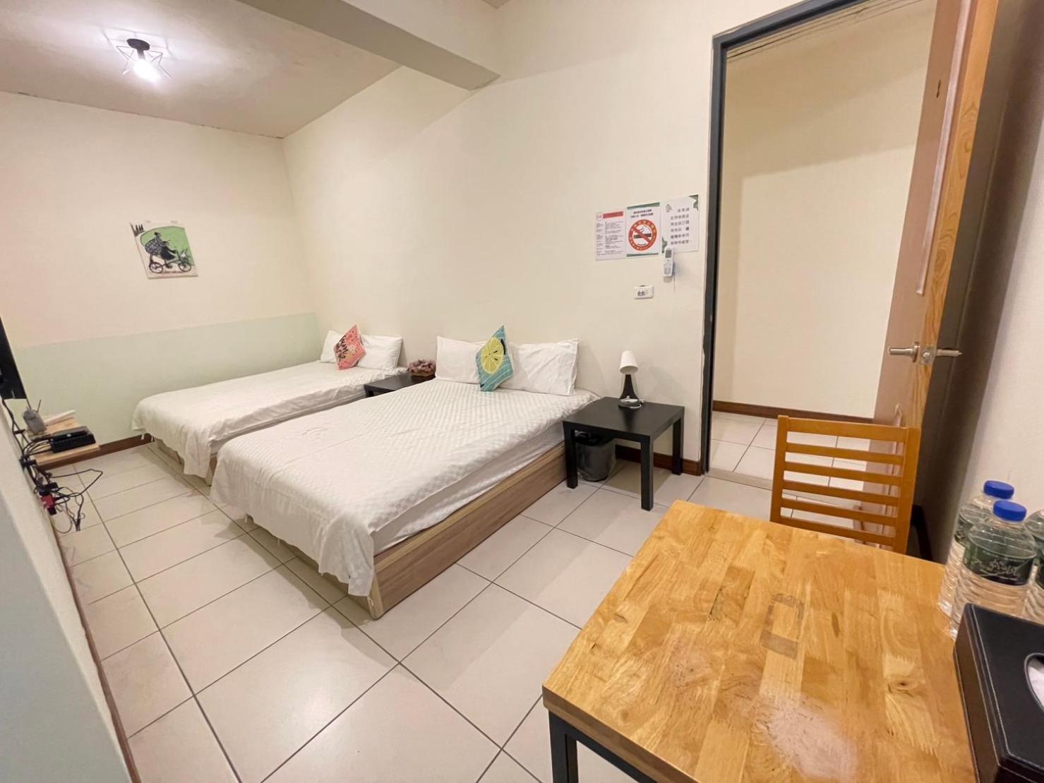 二街窩窩電梯民宿花蓮車站東出口second Street Nest Hostal Hualien Exterior foto